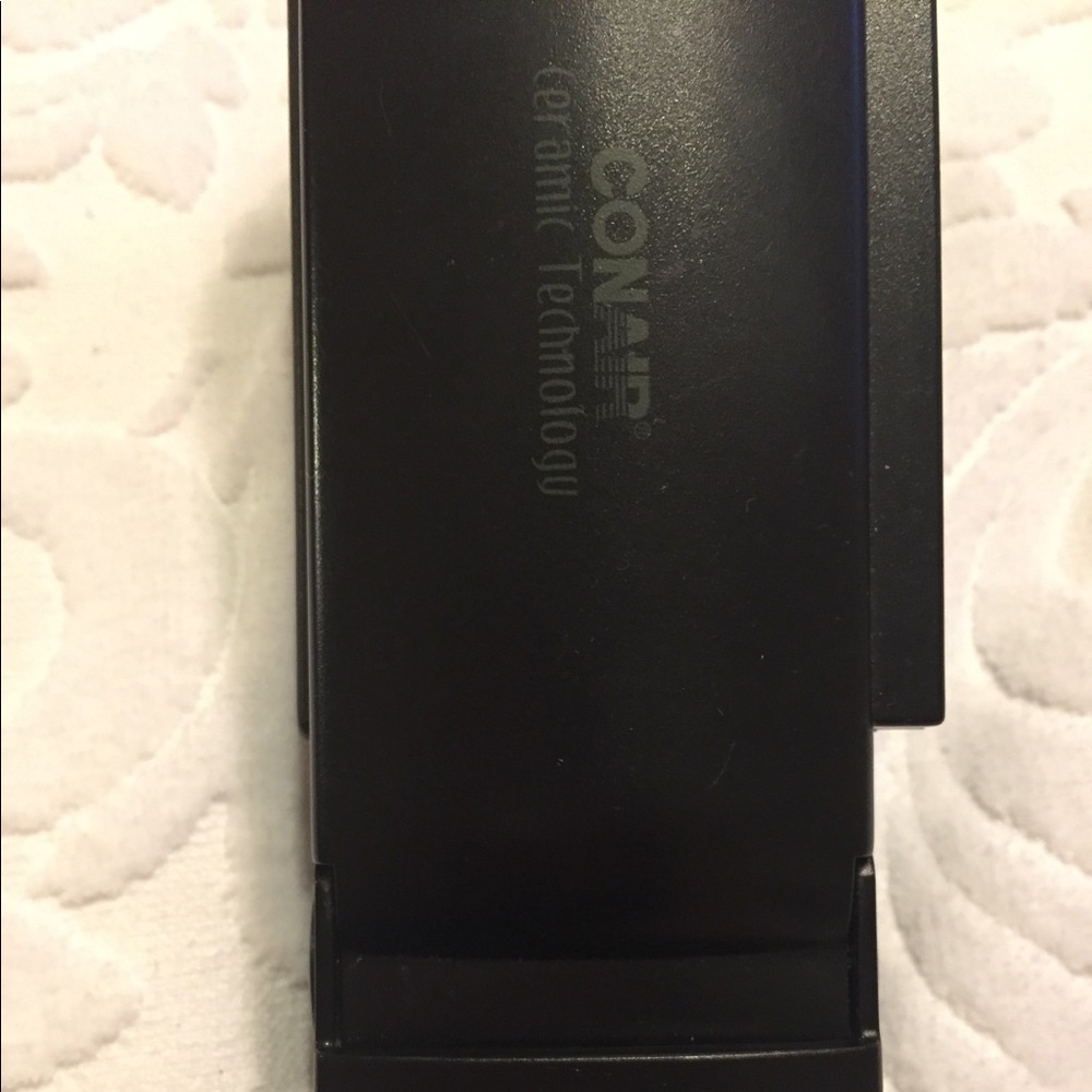 Conair ceramic hair straightener